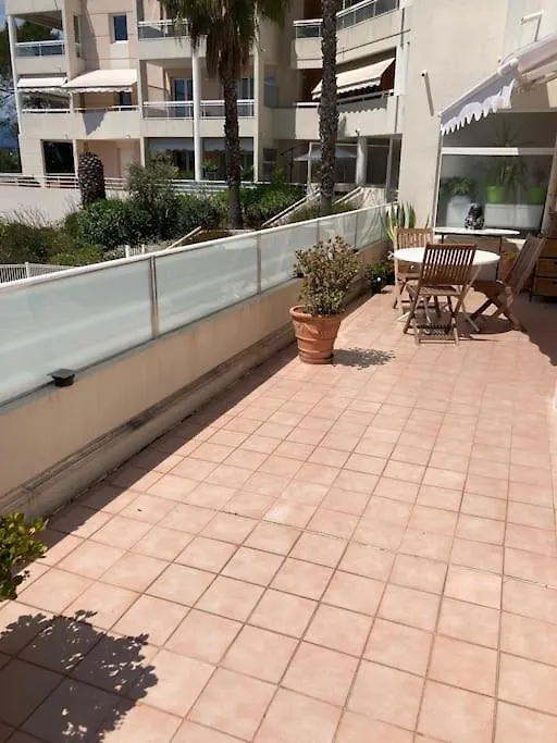 דירות Le Cannetant צרפת